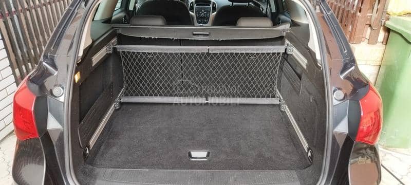 Opel Astra J 1.4 benc Turbo