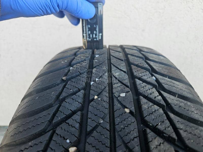 Bridgestone 205/60 R16 Zimska