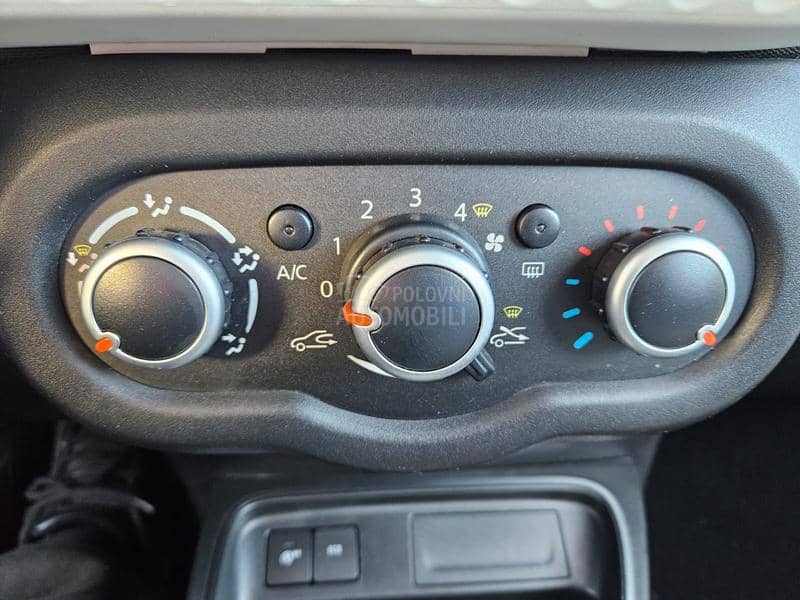 Renault Twingo 1.0 SCE