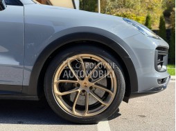 Porsche Cayenne GT TURBO Coupe slika 7