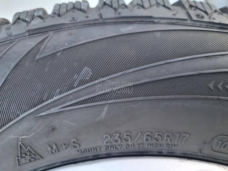Cooper 235/65 R17 Zimska