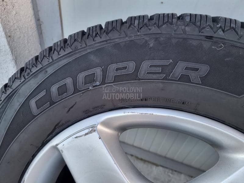 Cooper 235/65 R17 Zimska