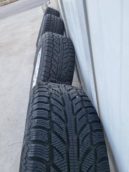 Cooper 235/65 R17 Zimska