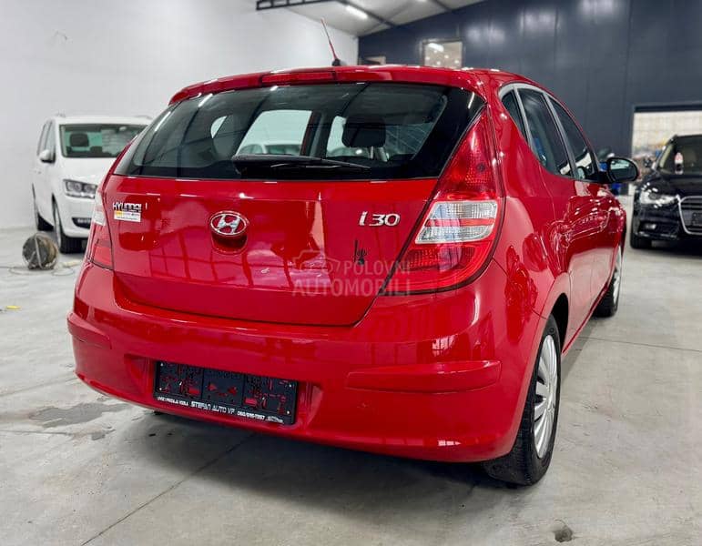 Hyundai i30 1.6B CH