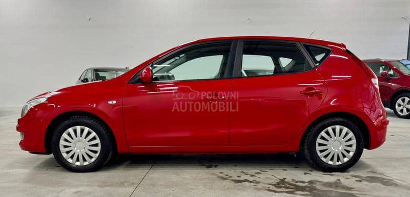 Hyundai i30 1.6B CH