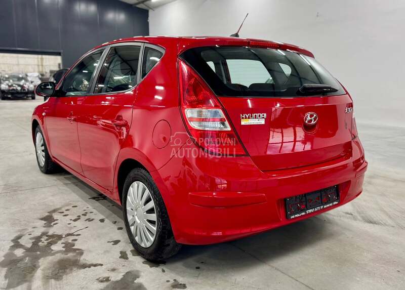 Hyundai i30 1.6B CH