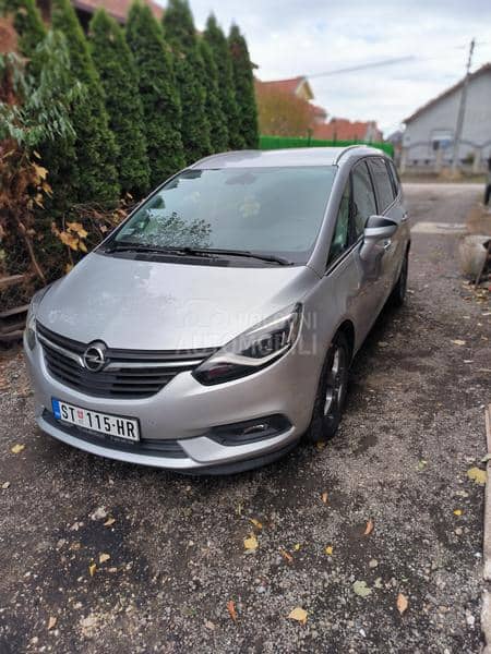 Opel Zafira 