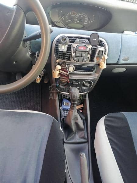 Lancia Ypsilon 1.2 bezolovni