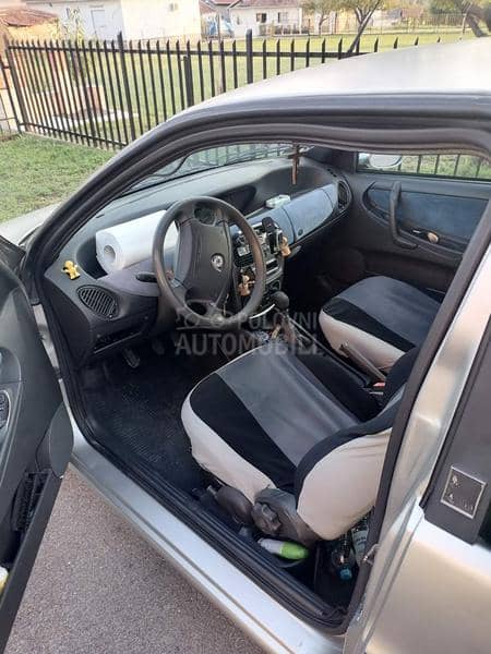 Lancia Ypsilon 1.2 bezolovni