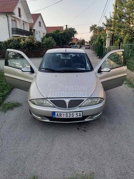 Lancia Ypsilon 1.2 bezolovni