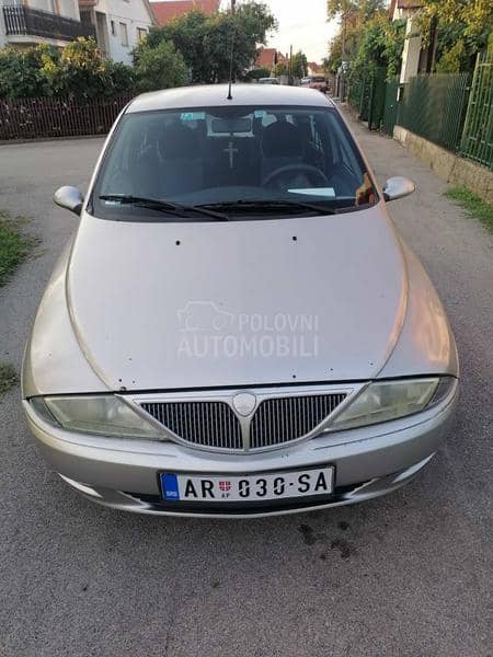 Lancia Ypsilon 1.2 bezolovni