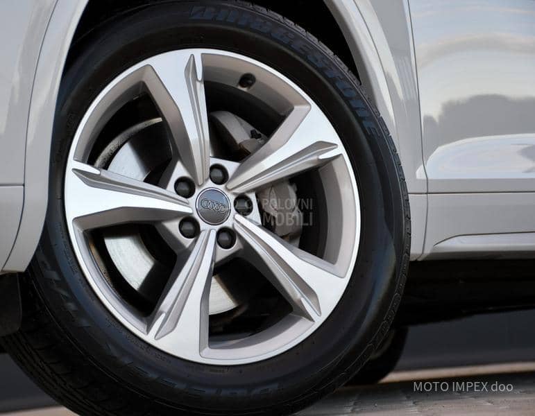 Audi Q5 40 TDI / HYBRID