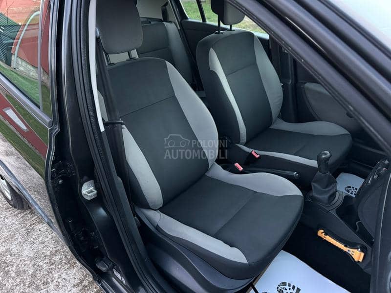Renault Clio 1.2b NA.VI Renault Clio 1.2b NA.VI