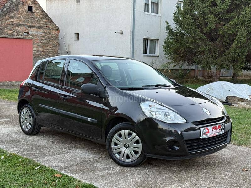 Renault Clio 1.2b NA.VI Renault Clio 1.2b NA.VI