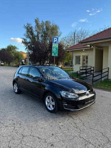 Volkswagen Golf 7 HIGHLINE/T0P STANJE Volkswagen Golf 7 HIGHLINE/T0P STANJE
