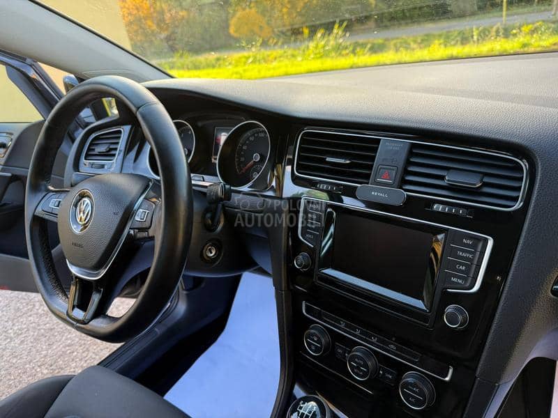 Volkswagen Golf 7 HIGHLINE/T0P STANJE Volkswagen Golf 7 HIGHLINE/T0P STANJE