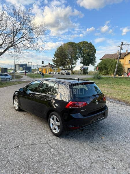 Volkswagen Golf 7 HIGHLINE/T0P STANJE Volkswagen Golf 7 HIGHLINE/T0P STANJE