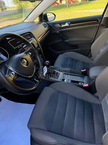 Volkswagen Golf 7 HIGHLINE/T0P STANJE Volkswagen Golf 7 HIGHLINE/T0P STANJE