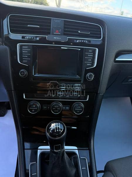 Volkswagen Golf 7 HIGHLINE/T0P STANJE Volkswagen Golf 7 HIGHLINE/T0P STANJE