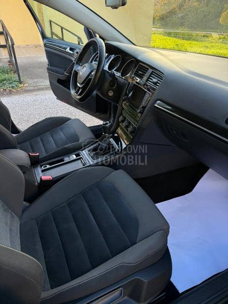 Volkswagen Golf 7 HIGHLINE/T0P STANJE Volkswagen Golf 7 HIGHLINE/T0P STANJE