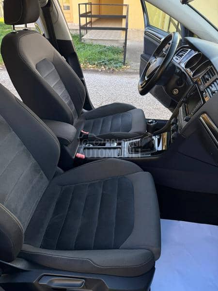 Volkswagen Golf 7 HIGHLINE/T0P STANJE Volkswagen Golf 7 HIGHLINE/T0P STANJE