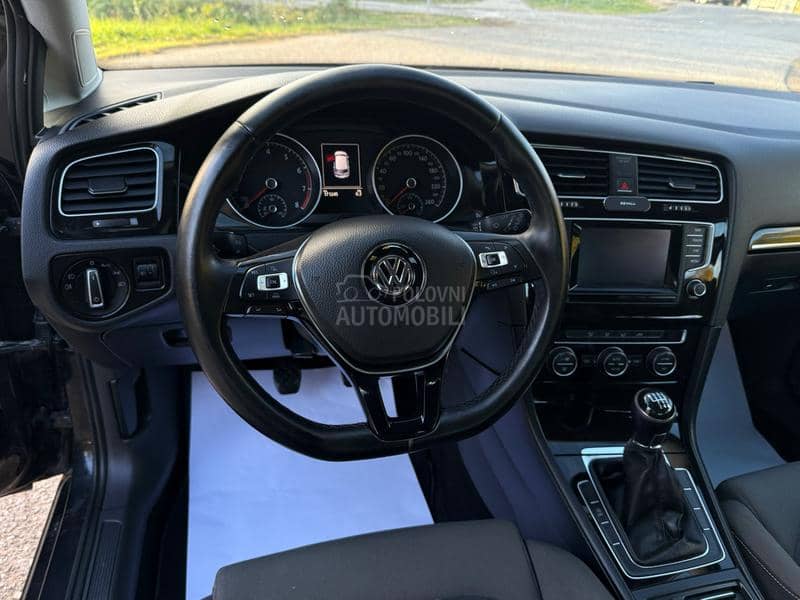 Volkswagen Golf 7 HIGHLINE/T0P STANJE Volkswagen Golf 7 HIGHLINE/T0P STANJE