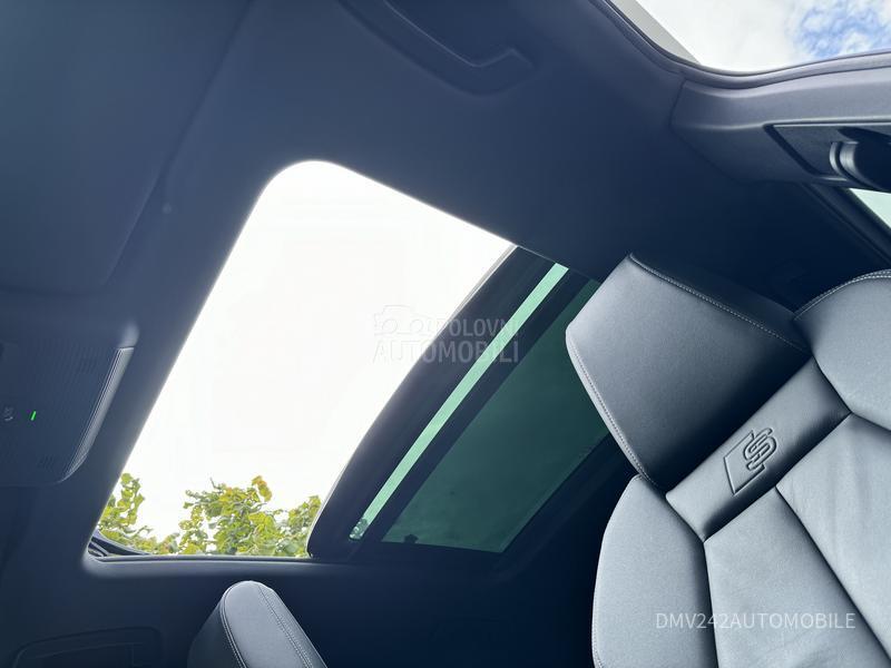 Audi Q4 e-tron S LINE Q 40