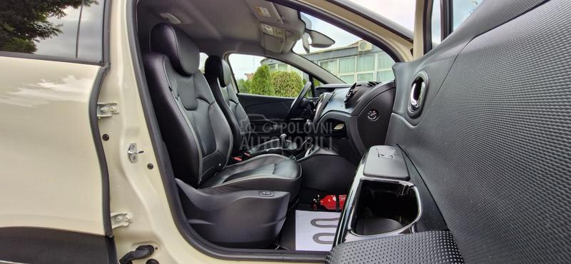 Renault Captur R.E.Z.E.R.V.I.S.A.N