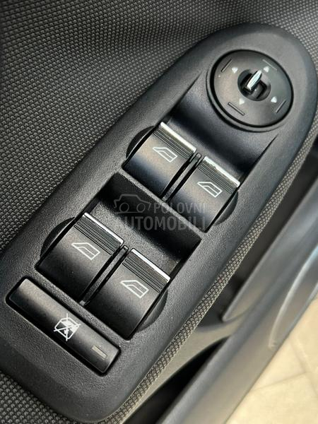 Ford Kuga 2.0 4x4 TITANIUM