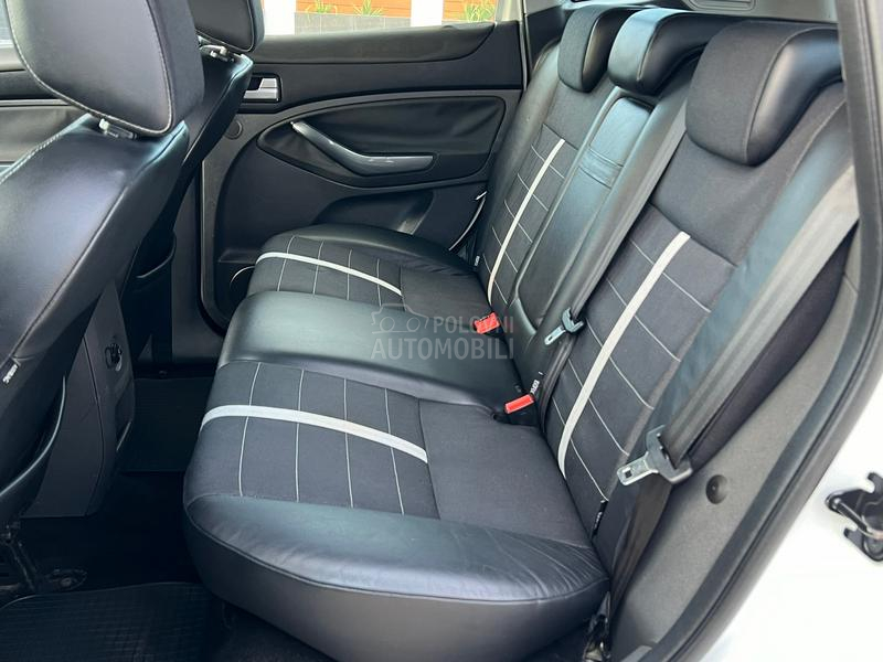 Ford Kuga 2.0 4x4 TITANIUM