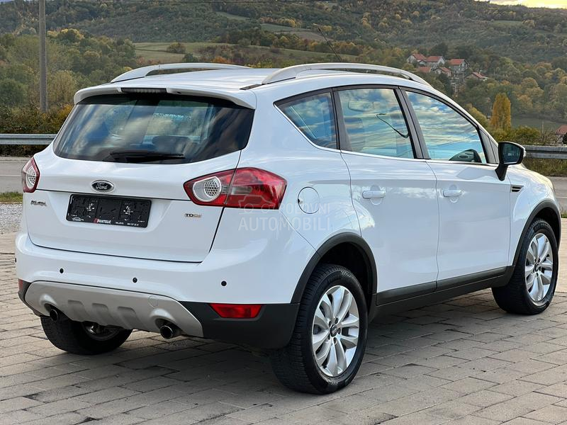 Ford Kuga 2.0 4x4 TITANIUM