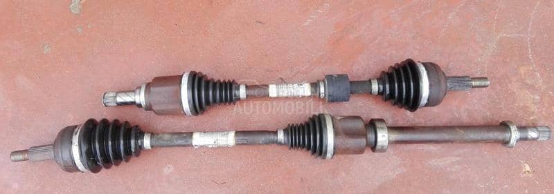 Poluosovine 1.5 dci 66 kw