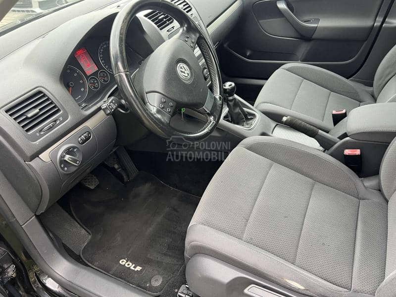 Volkswagen Golf 5 1.4 TSI