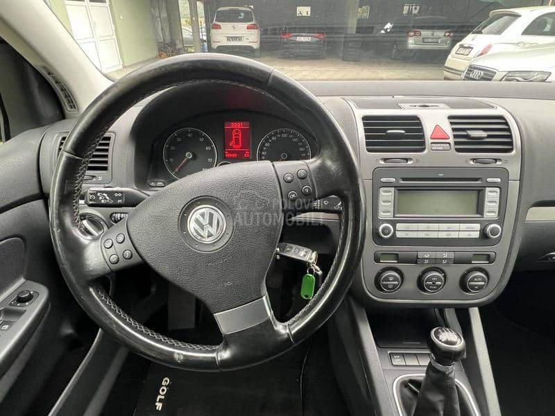 Volkswagen Golf 5 1.4 TSI