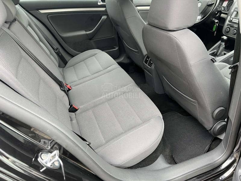 Volkswagen Golf 5 1.4 TSI