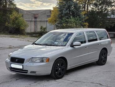 Volvo V70 