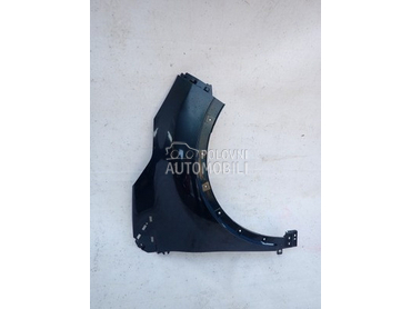 Desno krilo za Renault Captur od 2013. do 2017. god.
