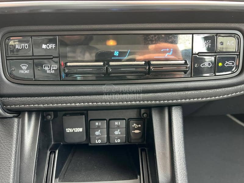 Toyota Auris 1.2 Švajcarac