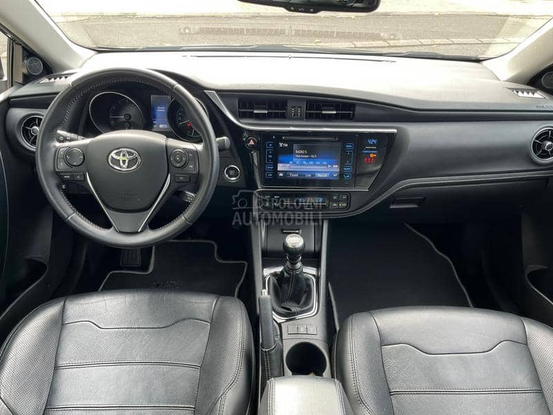 Toyota Auris 1.2 Švajcarac