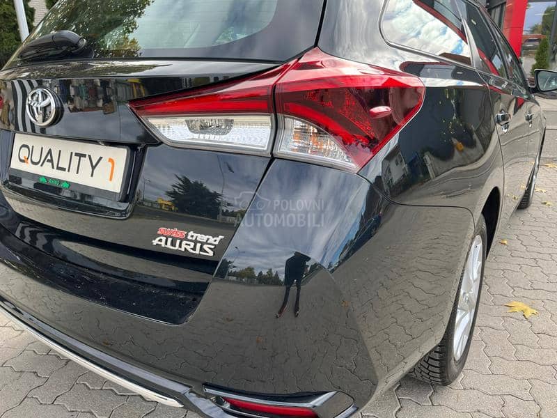 Toyota Auris 1.2 Švajcarac