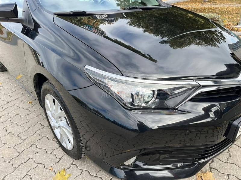 Toyota Auris 1.2 Švajcarac