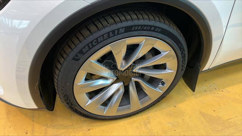 Tesla Model Y Juniper LR AWD