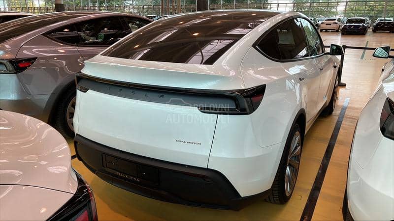 Tesla Model Y Juniper LR AWD