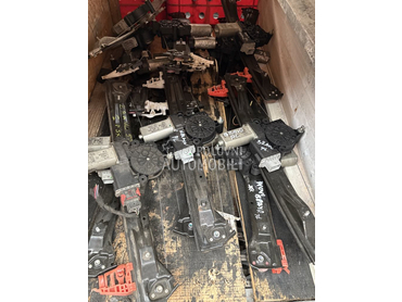 Podizač stakla prednji  levi za Fiat Bravo od 2007. do 2014. god.