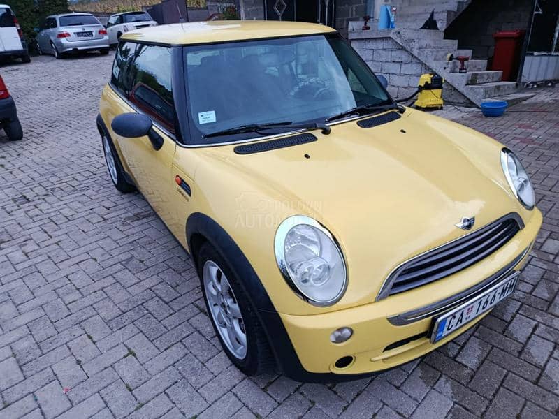 MINI One 