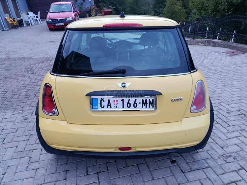 MINI One 