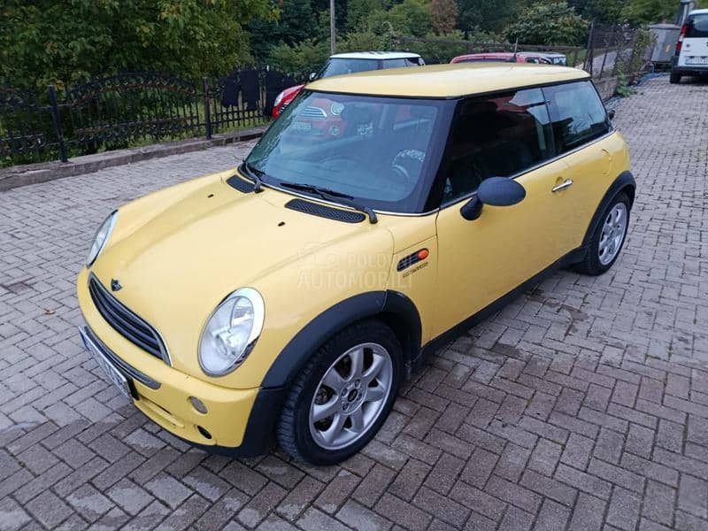 MINI One 