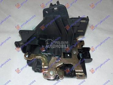 BRAVA ZADNJIH VRATA Desno za Volkswagen Polo od 2005. do 2009. god.