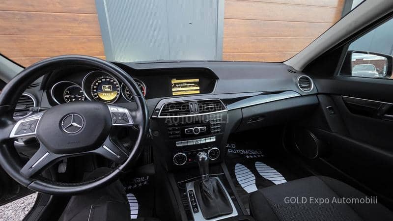 Mercedes Benz C 200 2.1 AUT AVANTGARD