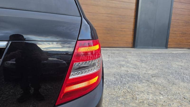 Mercedes Benz C 200 2.1 AUT AVANTGARD